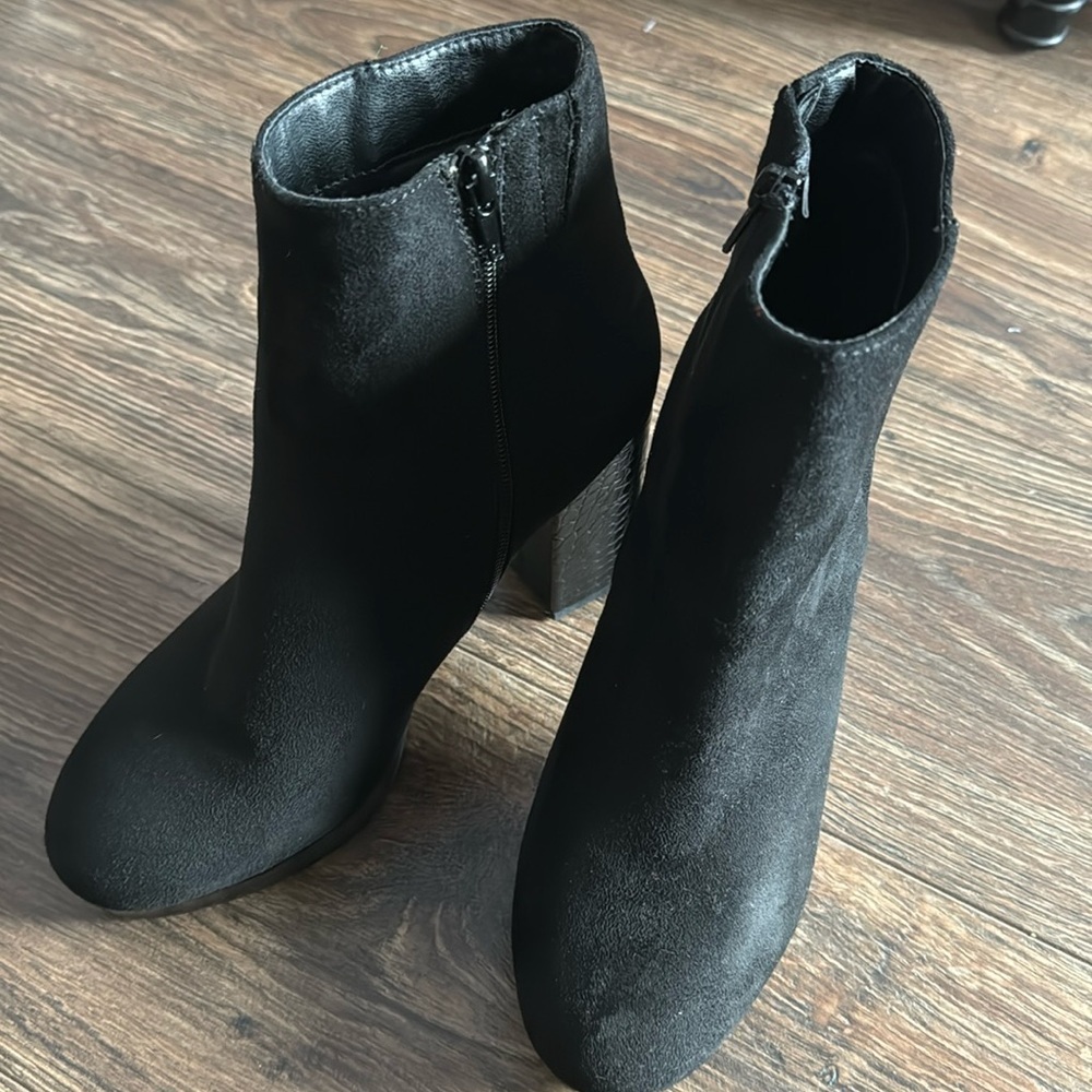Black Boots